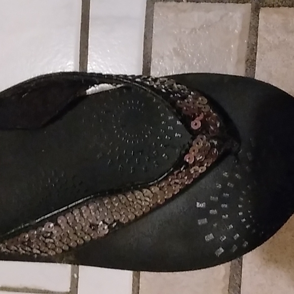 ! Xhileration flip flops sequins and a small lift black - Picture 4 of 8